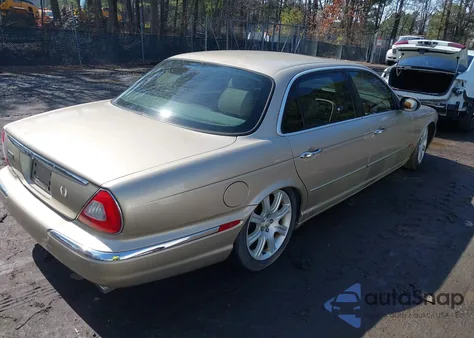 2005 Jaguar Xj Xj8 L z USA, uszkodzony, nr VIN SAJWA79C15SG46810